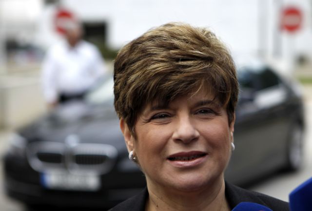 Καταγγελίες και πιέσεις κατά της διοικήτριας της Κεντρικής Τράπεζας Κύπρου